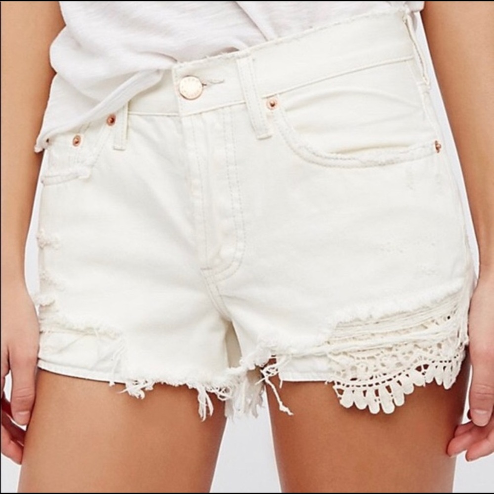 Free People Daisy Chain Lace Shorts